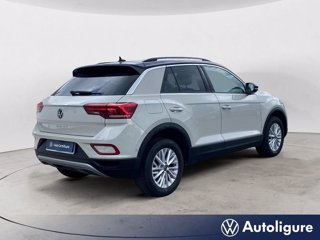 VOLKSWAGEN T-Roc 1.5 TSI ACT DSG Life 4