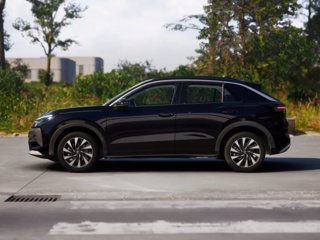 VOLKSWAGEN T-Roc 1.5 eTSI ACT DSG Life 1