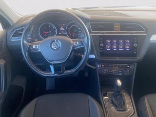 VOLKSWAGEN Tiguan 2.0 TDI SCR DSG Business BlueMotion Technology 9