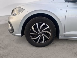 VOLKSWAGEN Polo 1.0 TSI Life 8