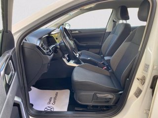 VOLKSWAGEN Polo 1.0 TSI Life 9