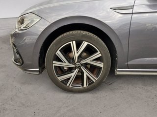 VOLKSWAGEN Polo 1.0 TSI R-Line 8