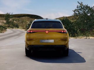 VOLKSWAGEN T-Roc 1.5 eTSI ACT 150 CV DSG R-Line 3