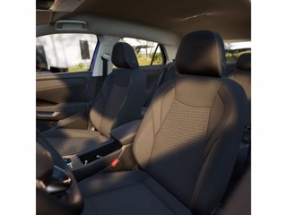 VOLKSWAGEN T-Roc 1.5 eTSI ACT DSG Life 4