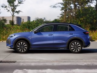 VOLKSWAGEN T-Roc 1.5 eTSI ACT DSG Life 1