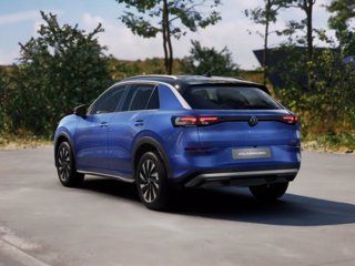 VOLKSWAGEN T-Roc 1.5 eTSI ACT DSG Life 2