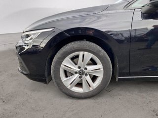 VOLKSWAGEN Golf 1.5 TGI DSG Life 8