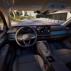 VOLKSWAGEN T-Roc 1.5 eTSI ACT DSG Style 3