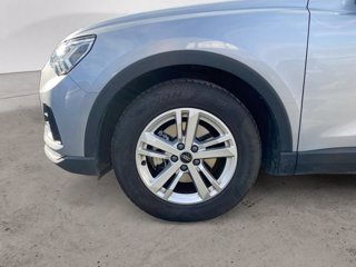 AUDI Q3 35 2.0 tdi business 8