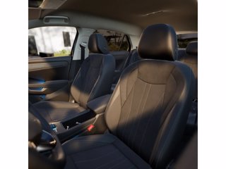 VOLKSWAGEN T-Roc 1.5 eTSI ACT 150 CV DSG Style 4