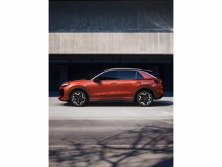 VOLKSWAGEN T-Roc 1.5 eTSI ACT 150 CV DSG R-Line 1