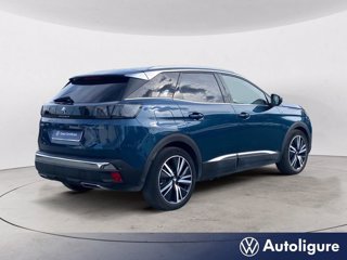 PEUGEOT 3008 Hybrid 225 e-EAT8 Allure 4