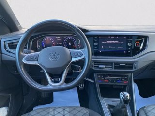 VOLKSWAGEN Taigo 1.0 tsi r-line 110cv 9
