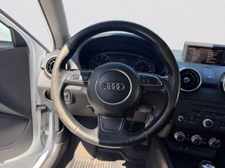 AUDI A1 1.4 TFSI S line edition 9