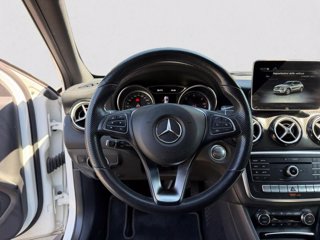 MERCEDES Classe GLA 200 CDI AUTOMATIC Premium 9