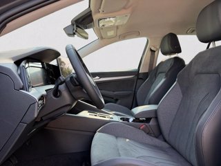 VOLKSWAGEN Golf 1.5 tsi ehybrid edition plus 204cv dsg 9