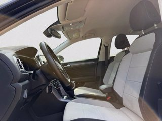 VOLKSWAGEN T-roc 1.0 tsi style 110cv 9