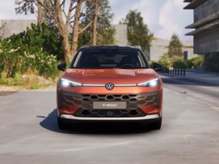 VOLKSWAGEN T-Roc 1.5 eTSI ACT DSG Style 4
