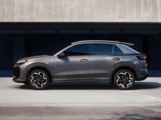 VOLKSWAGEN T-Roc 1.5 eTSI ACT 150 CV DSG R-Line 1