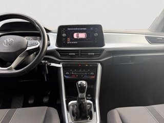 VOLKSWAGEN T-Roc 1.0 TSI Life 9