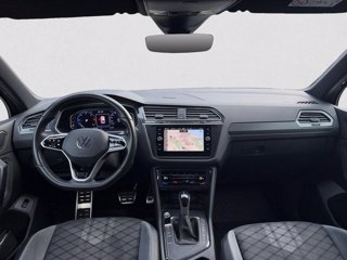 VOLKSWAGEN Tiguan 2.0 TDI 150 CV SCR DSG R-Line 9