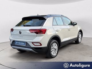 VOLKSWAGEN T-Roc 1.5 TSI ACT DSG Life 4