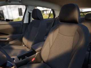 VOLKSWAGEN T-Roc 1.5 TSI Hybrid R-Line 6