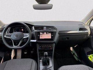 VOLKSWAGEN Tiguan 1.5 TSI ACT Life 9