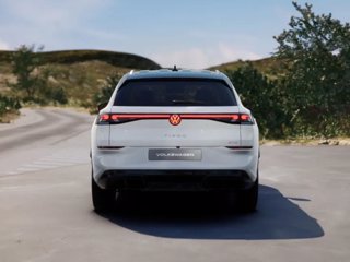 VOLKSWAGEN T-Roc 1.5 eTSI ACT 150 CV DSG R-Line 3
