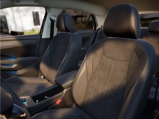 VOLKSWAGEN T-Roc 1.5 TSI Hybrid Style 6